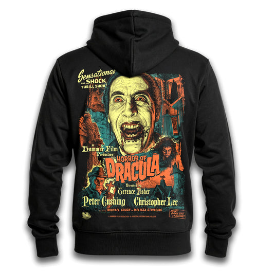 Polerón hoodie con cierre Horror of Dracula de Paul Felmer, impresión trasera sobre fondo blanco, afiche de la Hammer de 1958 con Christopher Lee como Drácula serigrafiado en la espalda en tres tintas sobre algodón negro
