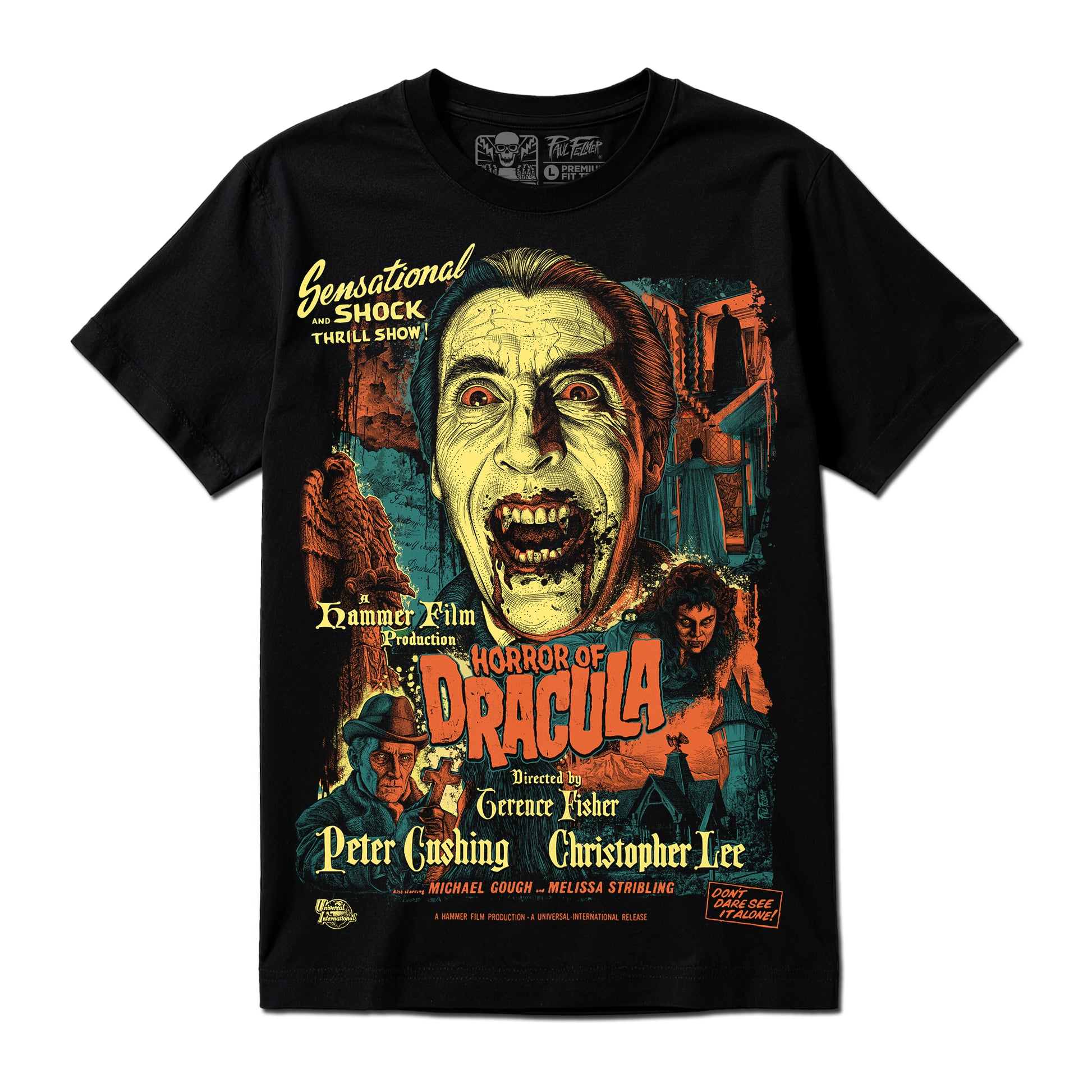 Polera Horror of Dracula de Paul Felmer, vista frontal completa sobre fondo neutro, serigrafía artesanal a tres tintas que reproduce el afiche original de Hammer Films de 1958 con Christopher Lee, Peter Cushing, dirigida por Terence Fisher