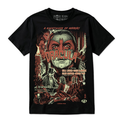 Polera Lugosi como Drácula de Paul Felmer, vista frontal completa sobre fondo neutro, serigrafía artesanal a dos tintas que reproduce el afiche original de Universal Pictures de 1931 con cast completo Bela Lugosi, David Manners, Helen Chandler, Dwight Frye
